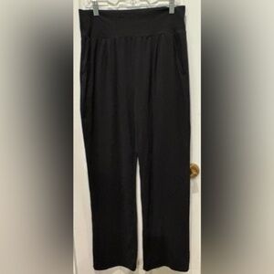 Vuori Pants - Lux At Ease